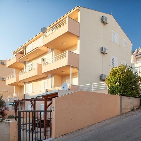 Studio Apartment Tia Makarska Bagian luar foto