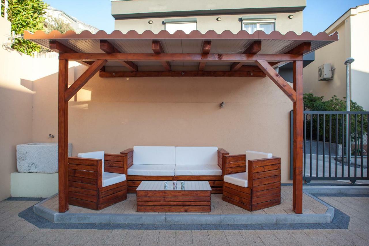 Studio Apartment Tia Makarska Bagian luar foto